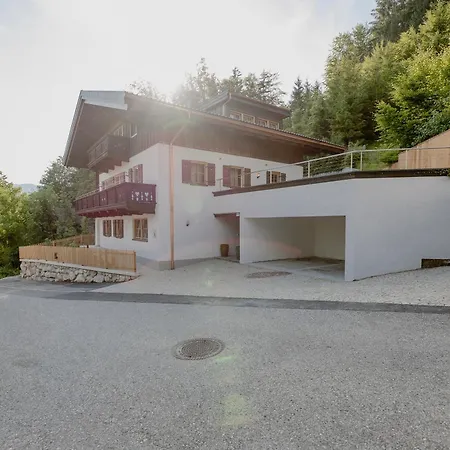 Zur Nandl Apartment *